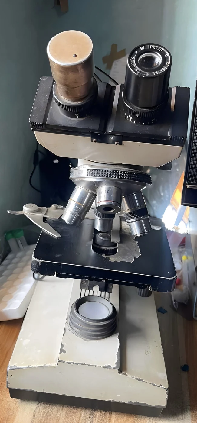 Compound Student Microscope 40X-1000X - AmScope